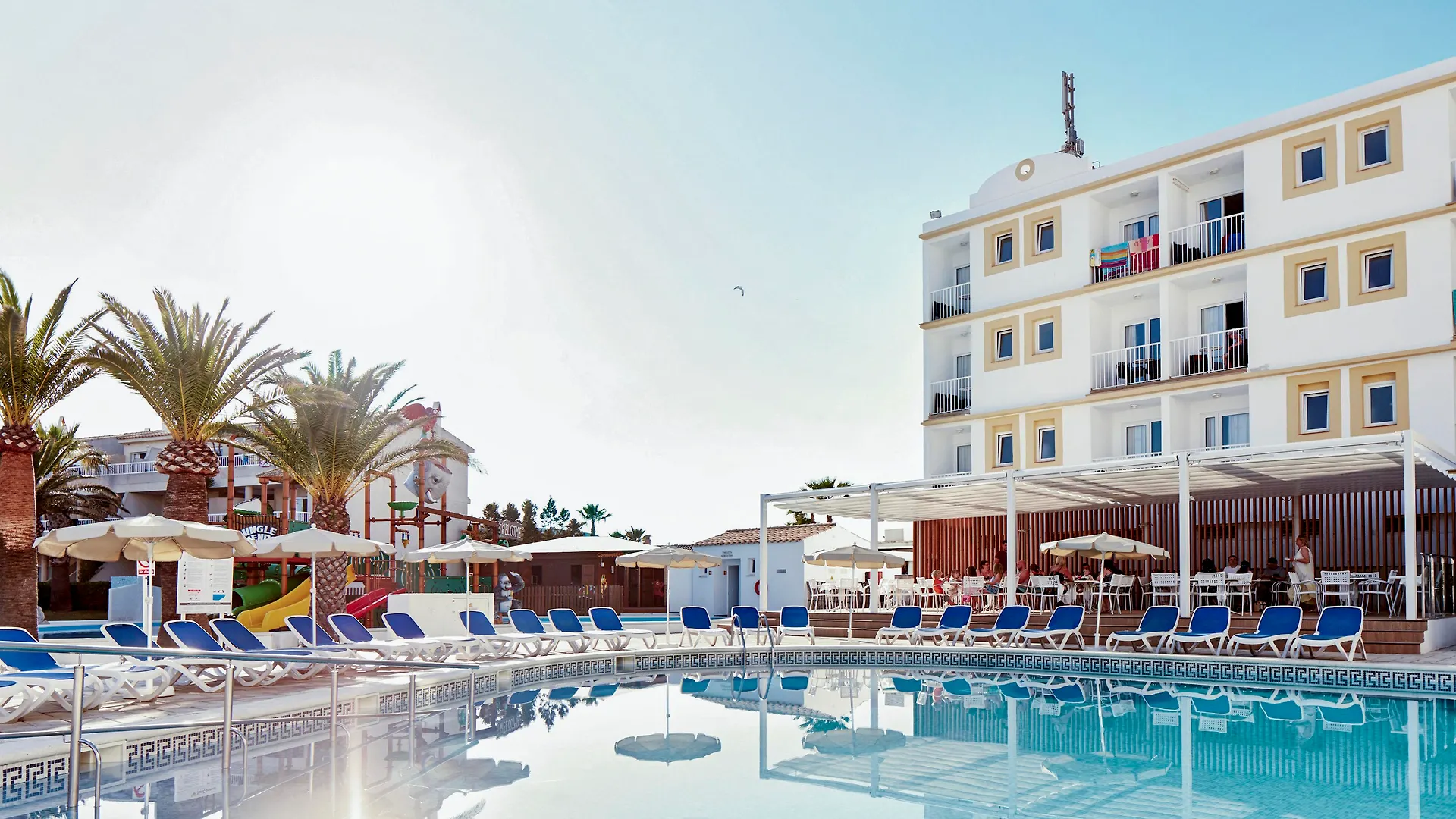 Globales Los Delfines Cala'N Blanes  Hotel Cala'N Blanes (Menorca)